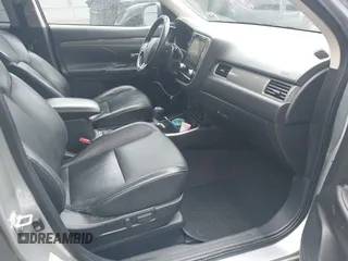 2020 Mitsubishi Outlander SE с VIN JA4AD3A30LZ042990, выставлен на аукционе IAAI как лот 41165747 с пробегом 156 321 миль миль и . История ставок и продаж доступна на DreamBid. Изображение 5.