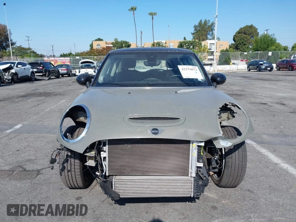 2019 MINI Hardtop Cooper S z VIN WMWXP7C51K2A50911, wystawiony jako IAAI lot #42194823 z przebiegiem 32 820 mil mil oraz . Historia ofert i sprzedaży dostępna na DreamBid. Obrazek 13.