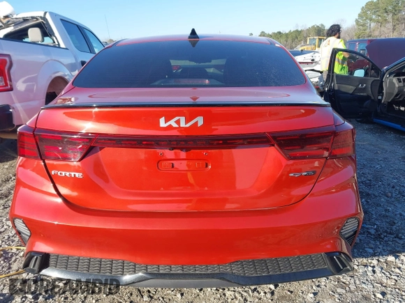 2022 Kia Forte GT-Line with VIN 3KPF54AD0NE500887, listed as a IAAI auction lot 41658792 with 17,925 mi miles and . Bid and sale history available at carsss.com. Image 16.
