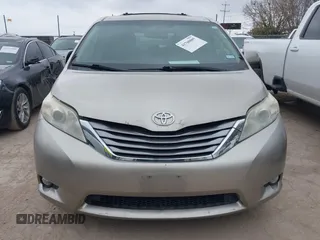 2015 Toyota Sienna XLE с VIN 5TDYK3DC4FS677254, выставлен на аукционе IAAI как лот 41708885 с пробегом 122 637 миль миль и . История ставок и продаж доступна на DreamBid. Изображение 12.