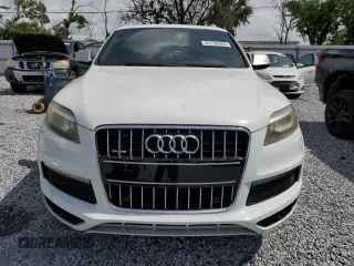 2014 Audi Q7 S line Prestige with VIN WA1DGAFE8ED000800, listed as a Copart auction lot 63136355 with 111,205 mi miles and Clean title. Bid and sale history available at DreamBid. Image 5.