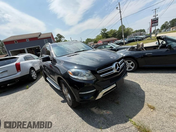 2018 Mercedes-Benz GLE 350 z VIN 4JGDA5HBXJB083293, wystawiony jako Copart lot #61505865 z przebiegiem 139 110 mil mil oraz Czysty tytuł • Clean title. Historia ofert i sprzedaży dostępna na DreamBid. Obrazek 1.