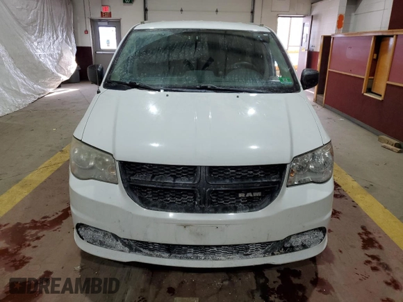 2014 Ram Cargo Van Tradesman with VIN 2C4JRGAG1ER352967, listed as a Copart auction lot 41889575 with 200,857 mi miles and Clean Title. Bid and sale history available at carsss.com. Image 5.