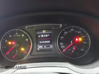 2017 Audi Q3 Premium с VIN WA1ECCFS3HR004293, выставлен на аукционе IAAI как лот 42198294 с пробегом 128 953 миль миль и . История ставок и продаж доступна на DreamBid. Изображение 7.