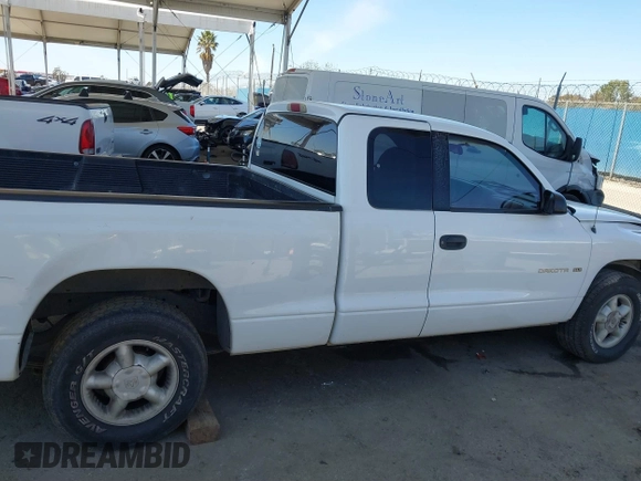 1997 Dodge Dakota with VIN 1B7GL23X2VS239975, listed as a IAAI auction lot 41831896 with 382,978 mi miles. Bid and sale history available at carsss.com. Image 13.