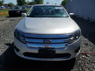 2010 Ford Fusion Hybrid z VIN 3FADP0L36AR211312, wystawiony jako Copart lot #55749425 z przebiegiem 39 223 mil mil oraz Szkoda całkowita • Salvage title. Historia ofert i sprzedaży dostępna na DreamBid. Obrazek 5.