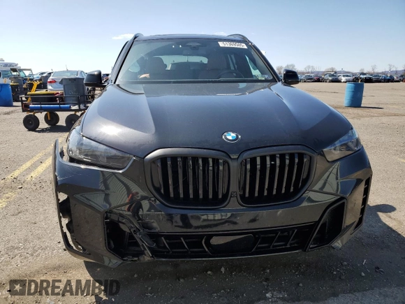 2024 BMW X5 xDrive40i z VIN 5UX23EU06R9V66999, wystawiony jako Copart lot #51369505 z przebiegiem Nie podano mil oraz Szkody całkowita. Historia ofert i sprzedaży dostępna na DreamBid. Obrazek 5.