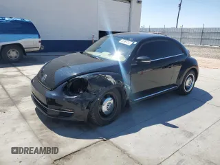 2014 Volkswagen Beetle 2.0L TDI w/Sun/Sound/Nav с VIN 3VWJL7AT6EM646352, выставлен на аукционе Copart как лот 59969245 с пробегом 71 078 миль миль и Списание • Salvage title. История ставок и продаж доступна на DreamBid. Изображение 1.