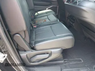 2024 Jeep Wagoneer Series II z VIN 1C4SJSBP5RS181545, wystawiony jako IAAI lot #42665451 z przebiegiem 20 492 mil mil oraz . Historia ofert i sprzedaży dostępna na DreamBid. Obrazek 8.