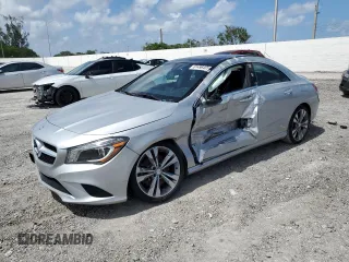 2014 Mercedes-Benz CLA 250 with VIN WDDSJ4EB2EN049904, listed as a Copart auction lot 61496405 with 67,438 mi miles and Salvage title. Bid and sale history available at DreamBid. Image 1.