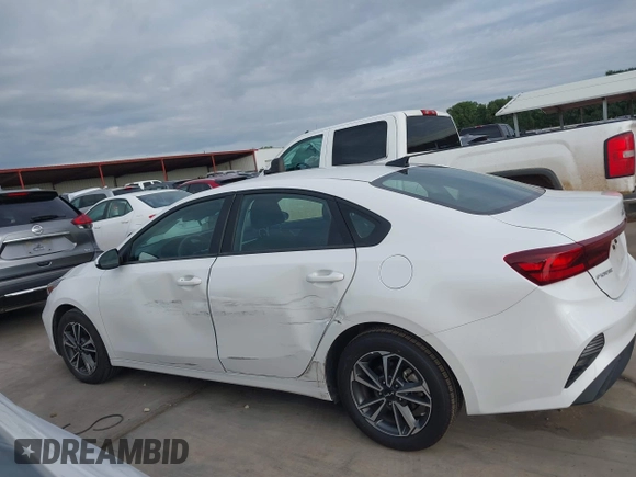 2023 Kia Forte LXS with VIN 3KPF24AD2PE602140, listed as a IAAI auction lot 42178222 with 39,421 mi miles and . Bid and sale history available at DreamBid. Image 14.