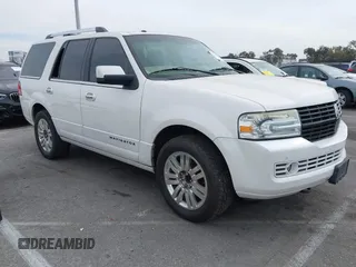 2013 Lincoln Navigator z VIN 5LMJJ2H5XDEL04628, wystawiony jako IAAI lot #41681848 z przebiegiem Nie podano mil oraz . Historia ofert i sprzedaży dostępna na DreamBid. Obrazek 1.