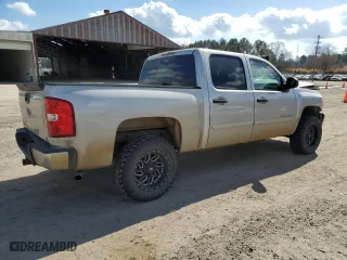 2009 Chevrolet Silverado 1500 LS with VIN 3GCEC13C69G129944, listed as a Copart auction lot 44454905 with 211,808 mi miles and Salvage Title. Bid and sale history available at carsss.com. Image 3.