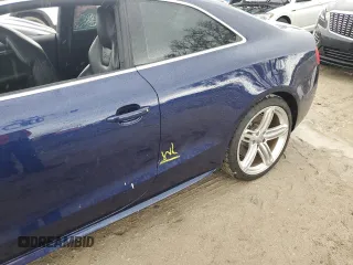 2013 Audi S5 Premium Plus z VIN WAUCGAFR0DA030861, wystawiony jako Copart lot #75106784 z przebiegiem 75 449 mil mil oraz Nie do naprawy • Non repairable. Historia ofert i sprzedaży dostępna na DreamBid. Obrazek 12.