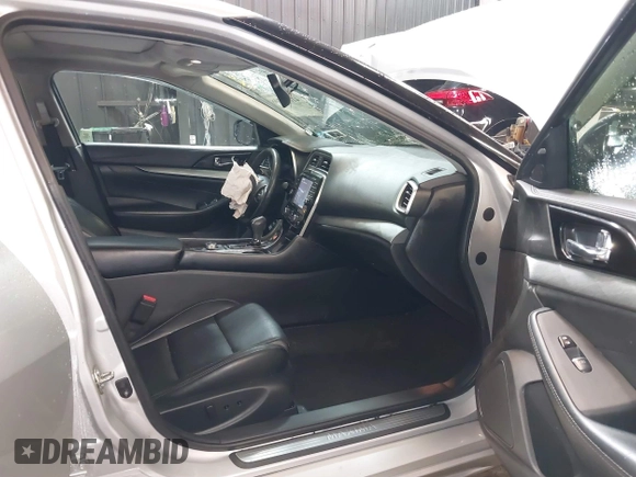 2016 Nissan Maxima SV z VIN 1N4AA6AP4GC415952, wystawiony jako IAAI lot #41806306 z przebiegiem 131 612 mil mil oraz . Historia ofert i sprzedaży dostępna na DreamBid. Obrazek 5.