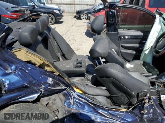 2016 BMW 3 Series 328i z VIN WBA8E9C54GK647335, wystawiony jako Copart lot #56513135 z przebiegiem Nie podano mil oraz Szkoda całkowita • Salvage title. Historia ofert i sprzedaży dostępna na DreamBid. Obrazek 10.