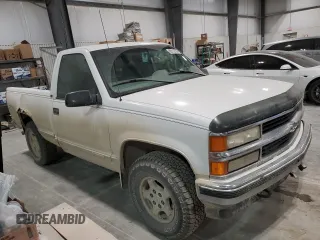 1998 Chevrolet Silverado 1500 with VIN 1GCEK14R8WZ277577, listed as a Copart auction lot 85112704 with 417,537 mi miles and Clean Title. Bid and sale history available at DreamBid. Image 4.