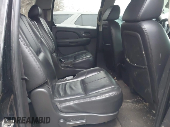 2008 Chevrolet Suburban 2LT with VIN 3GNFK16388G160010, listed as a IAAI auction lot 41153614 with 209,870 mi miles and . Bid and sale history available at DreamBid. Image 8.