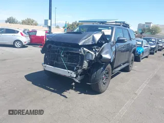 2023 Toyota 4Runner TRD Pro z VIN JTELU5JR3P6167676, wystawiony jako IAAI lot #41861287 z przebiegiem 25 795 mil mil oraz . Historia ofert i sprzedaży dostępna na DreamBid. Obrazek 2.