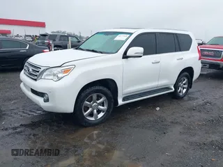 2011 Lexus GX 460 z VIN JTJBM7FX0B5028569, wystawiony jako IAAI lot #42177369 z przebiegiem 223 024 mil mil oraz . Historia ofert i sprzedaży dostępna na DreamBid. Obrazek 2.
