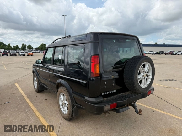 2003 Land Rover Discovery SE z VIN SALTW16443A810170, wystawiony jako Copart lot #61057015 z przebiegiem 149 678 mil mil oraz Czysty tytuł • Clean title. Historia ofert i sprzedaży dostępna na DreamBid. Obrazek 3.