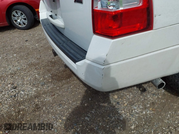 2014 Ford Expedition EL Limited with VIN 1FMJK1K57EEF33644, listed as a IAAI auction lot 42145706 with 158,631 mi miles. Bid and sale history available at carsss.com. Image 6.