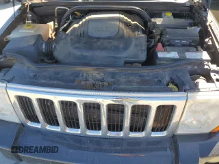 2010 Jeep Commander Limited z VIN 1J4RG5GT0AC153228, wystawiony jako Copart lot #75686884 z przebiegiem 178 715 mil mil oraz Szkoda całkowita • Salvage title. Historia ofert i sprzedaży dostępna na DreamBid. Obrazek 13.