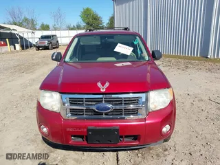 2008 Ford Escape XLT with VIN 1FMCU93Z68KD63463, listed as a IAAI auction lot 41831934 with 187,621 mi miles. Bid and sale history available at carsss.com. Image 6.