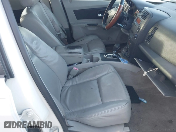 2006 Cadillac CTS with VIN 1G6DM57T960200941, listed as a IAAI auction lot 41016130 with 170,830 mi miles. Bid and sale history available at carsss.com. Image 5.