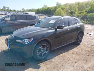 2022 Alfa Romeo Stelvio Veloce z VIN ZASPAKBN6N7D24902, wystawiony jako IAAI lot #42225536 z przebiegiem 87 377 mil mil oraz . Historia ofert i sprzedaży dostępna na DreamBid. Obrazek 2.
