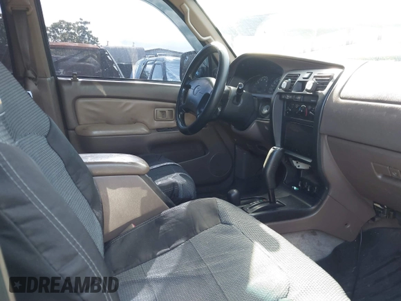 2001 Toyota 4Runner SR5 z VIN JT3HN86RX10358110, wystawiony jako IAAI lot #41807749 z przebiegiem 280 865 mil mil oraz . Historia ofert i sprzedaży dostępna na DreamBid. Obrazek 5.