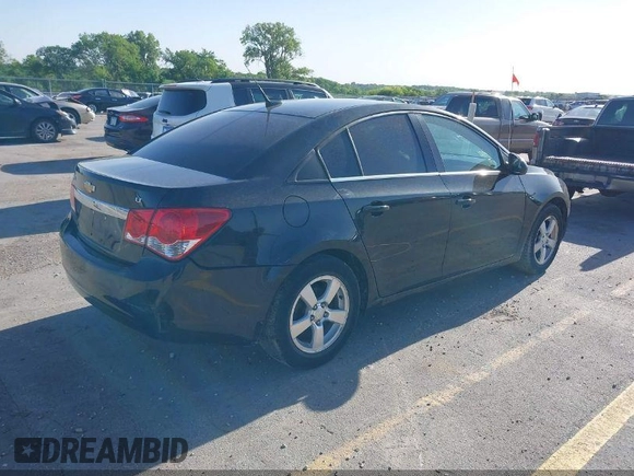 2014 Chevrolet Cruze 1LT z VIN 1G1PC5SB0E7324204, wystawiony jako IAAI lot #42194259 z przebiegiem 162 040 mil mil oraz . Historia ofert i sprzedaży dostępna na DreamBid. Obrazek 4.