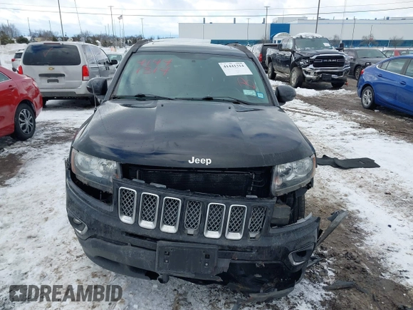 2017 Jeep Compass Latitude z VIN 1C4NJDEB9HD129184, wystawiony jako IAAI lot #41441314 z przebiegiem 45 764 mil mil oraz . Historia ofert i sprzedaży dostępna na DreamBid. Obrazek 12.