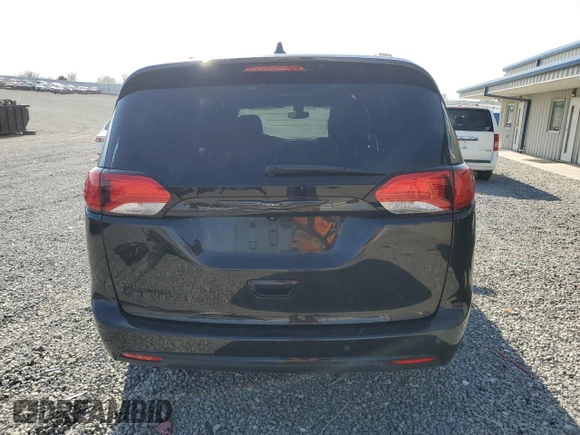 2020 Chrysler Pacifica Touring with VIN 2C4RC1FG1LR242086, listed as a Copart auction lot 50824185 with 105,779 mi miles and Salvage title. Bid and sale history available at DreamBid. Image 6.