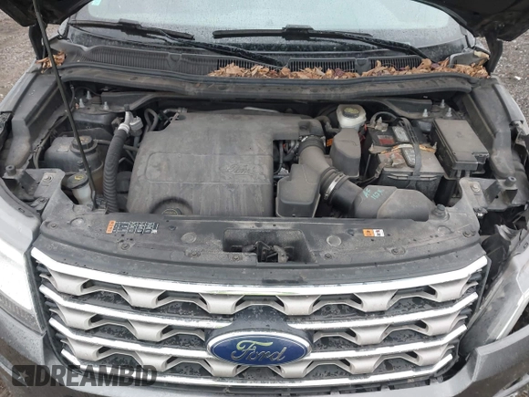 2016 Ford Explorer XLT with VIN 1FM5K8D89GGC03268, listed as a IAAI auction lot 41837937 with 175,463 mi miles and . Bid and sale history available at carsss.com. Image 10.