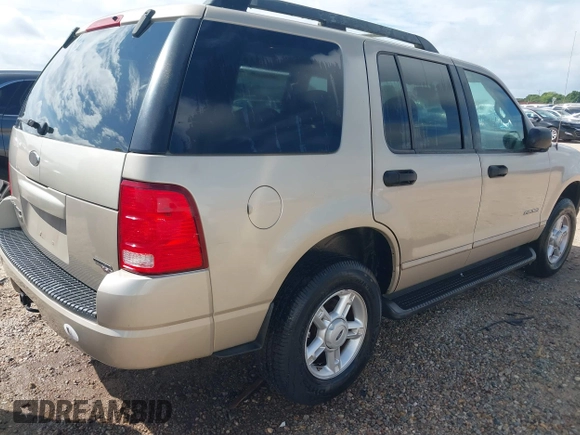 2005 Ford Explorer XLT с VIN 1FMZU63K35UA84824, выставлен на аукционе IAAI как лот 42749571 с пробегом 144 677 миль миль и . История ставок и продаж доступна на DreamBid. Изображение 4.