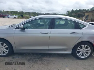 2016 Chrysler 200 Limited with VIN 1C3CCCAB0GN183682, listed as a IAAI auction lot 41897334 with 33,371 mi miles. Bid and sale history available at carsss.com. Image 13.