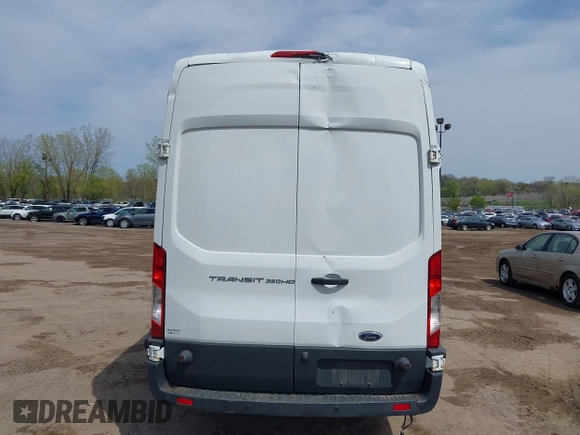 2017 Ford Transit z VIN 1FTBF4XM0HKA58004, wystawiony jako IAAI lot #39278218 z przebiegiem 174 620 mil mil oraz . Historia ofert i sprzedaży dostępna na DreamBid. Obrazek 6.
