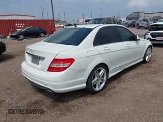 2009 Mercedes-Benz C 300 Sport с VIN WDDGF54XX9R069942, выставлен на аукционе IAAI как лот 42072983 с пробегом 159 064 миль миль и . История ставок и продаж доступна на DreamBid. Изображение 4.