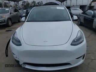 2024 Tesla Model Y Long Range with VIN 7SAYGDEEXRF059620, listed as a IAAI auction lot 42190425 with 16,682 mi miles. Bid and sale history available at carsss.com. Image 12.
