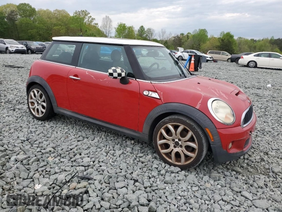 2008 MINI Hardtop S with VIN WMWMF73598TT87574, listed as a Copart auction lot 53399315 with 98,814 mi miles and Clean Title. Bid and sale history available at DreamBid. Image 4.