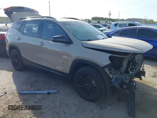 2023 GMC Terrain AT4 z VIN 3GKALYEG5PL119874, wystawiony jako IAAI lot #41781918 z przebiegiem 34 892 mil mil oraz . Historia ofert i sprzedaży dostępna na DreamBid. Obrazek 1.