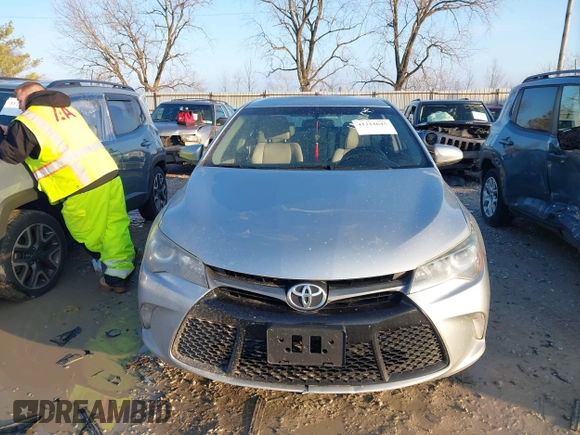 2015 Toyota Camry XLE with VIN 4T1BF1FK1FU099964, listed as a IAAI auction lot 41211645 with 209,364 mi miles and . Bid and sale history available at DreamBid. Image 12.