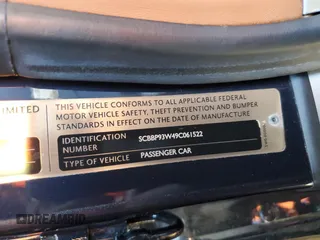 2009 Bentley Flying Spur z VIN SCBBP93W49C061522, wystawiony jako Copart lot #50379915 z przebiegiem 39 181 mil mil oraz Szkoda całkowita • Salvage title. Historia ofert i sprzedaży dostępna na DreamBid. Obrazek 12.