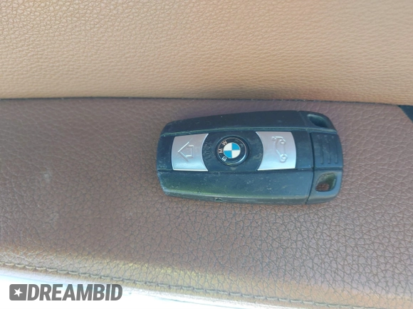 2009 BMW 3 Series 335i xDrive with VIN WBAWC73549E068560, listed as a IAAI auction lot 41553786 with Not provided miles and . Bid and sale history available at DreamBid. Image 11.