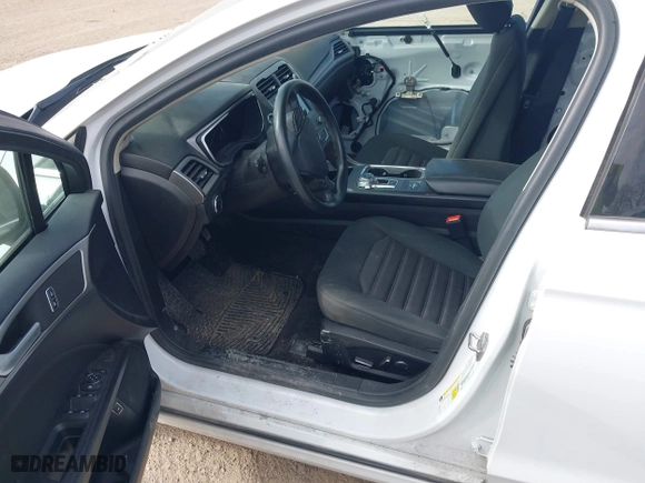 2019 Ford Fusion Hybrid SE with VIN 3FA6P0LU0KR164670, listed as a IAAI auction lot 41811458 with 91,428 mi miles. Bid and sale history available at carsss.com. Image 5.