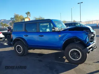 2022 Ford Bronco z VIN 1FMEE5DPXNLB37346, wystawiony jako IAAI lot #41346731 z przebiegiem 20 709 mil mil oraz . Historia ofert i sprzedaży dostępna na DreamBid. Obrazek 14.