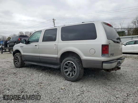 2002 Ford Excursion XLT with VIN 1FMNU41S22EC86209, listed as a Copart auction lot 51261065 with 202,942 mi miles and Salvage title. Bid and sale history available at DreamBid. Image 2.