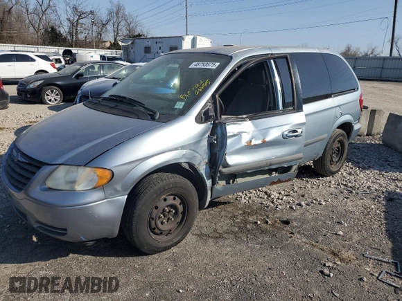 2006 Chrysler Town & Country SWB with VIN 1A4GP45R06B748604, listed as a Copart auction lot 48753575 with 184,256 mi miles and Salvage Title. Bid and sale history available at carsss.com. Image 1.