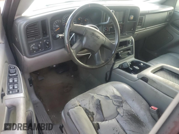 2004 GMC Yukon SLT with VIN 1GKEC13T74R119419, listed as a Copart auction lot 74014864 with 0 mi miles and Salvage Title. Bid and sale history available at carsss.com. Image 8.